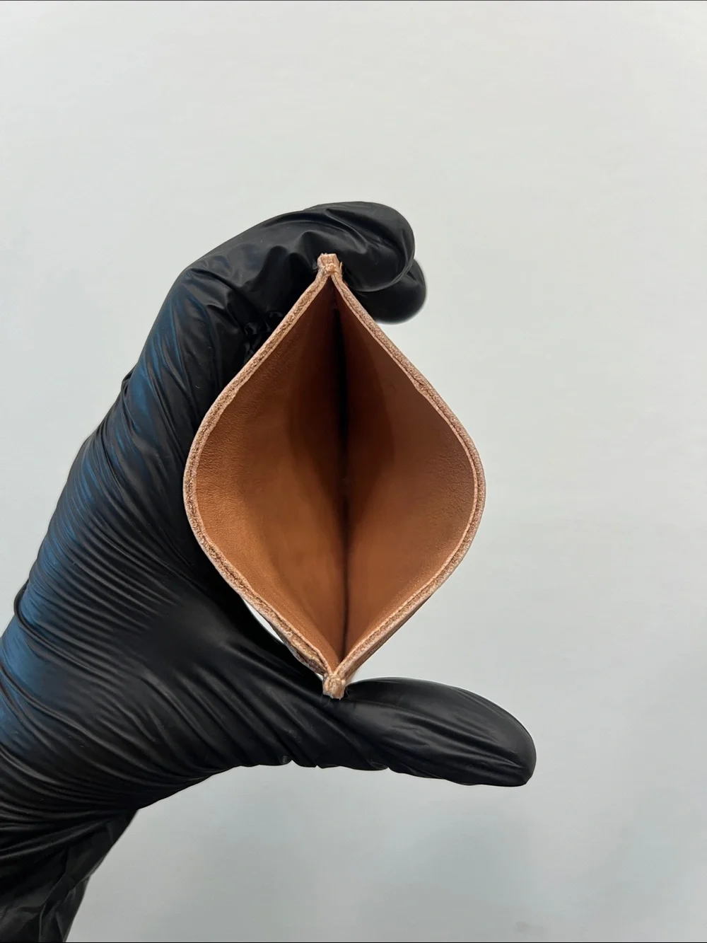 Mandrn Tan Leather Card Sleeve Wallet